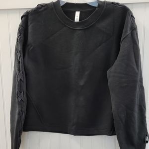 Lululemon braided detail top, black size 6